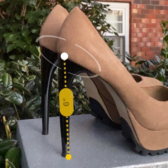 Bebe Suede Grip Sole Curved Mega 6\